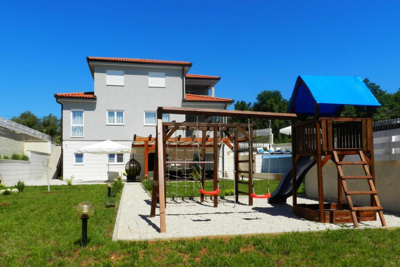 Yourcroatiaholiday - Villa With 6 Rooms Drenje  Εξωτερικό φωτογραφία