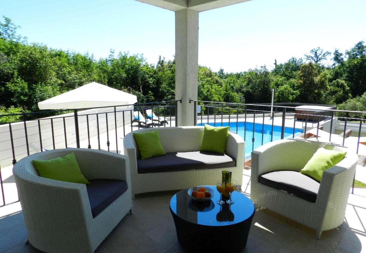 Yourcroatiaholiday - Villa With 6 Rooms Drenje  Εξωτερικό φωτογραφία