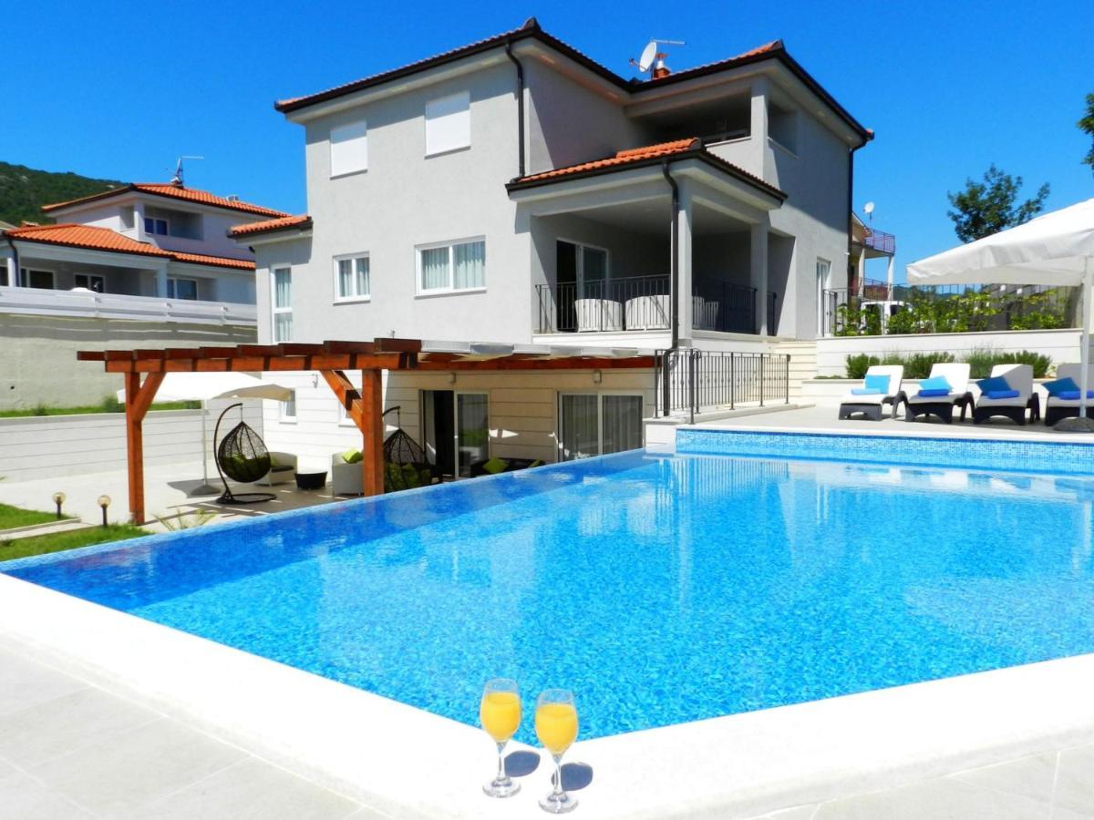 Yourcroatiaholiday - Villa With 6 Rooms Drenje  Εξωτερικό φωτογραφία